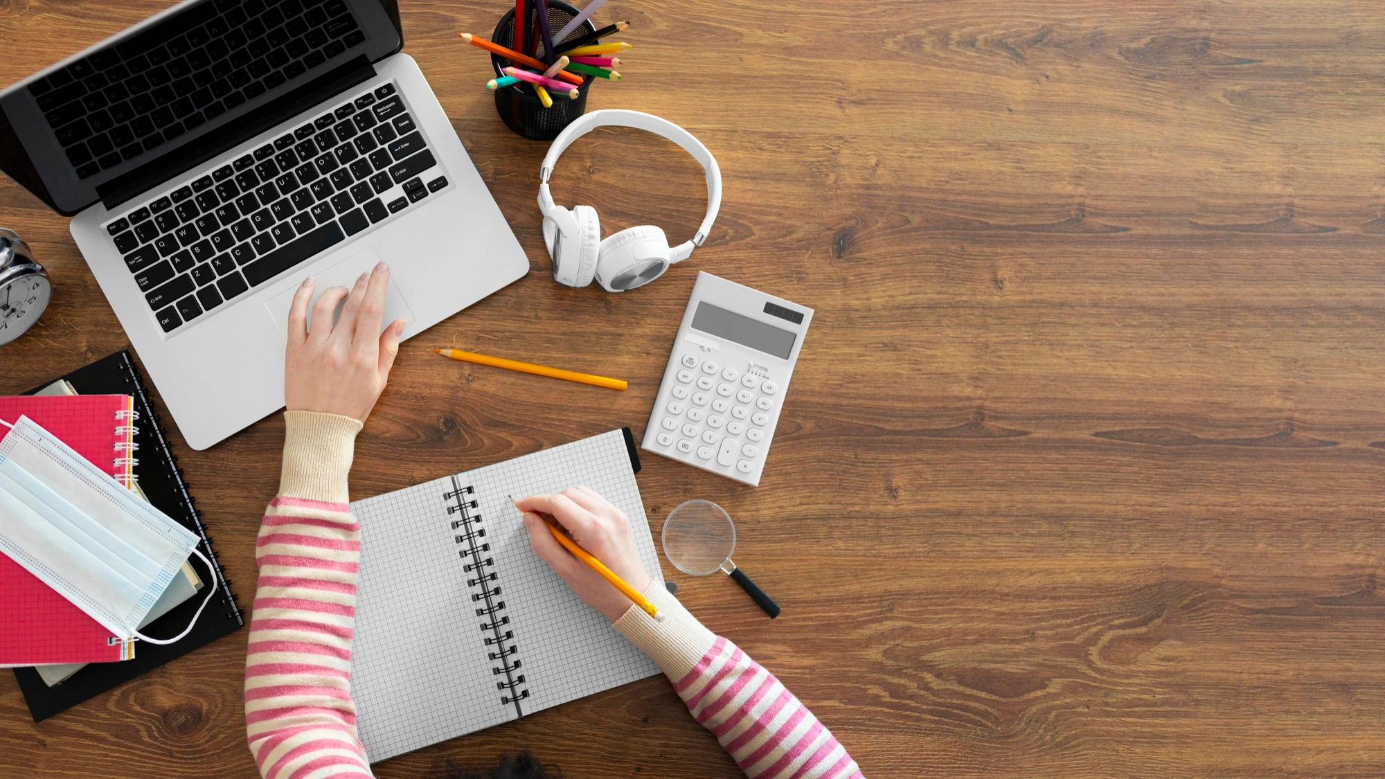 Studying with SCORM e-learning platform
